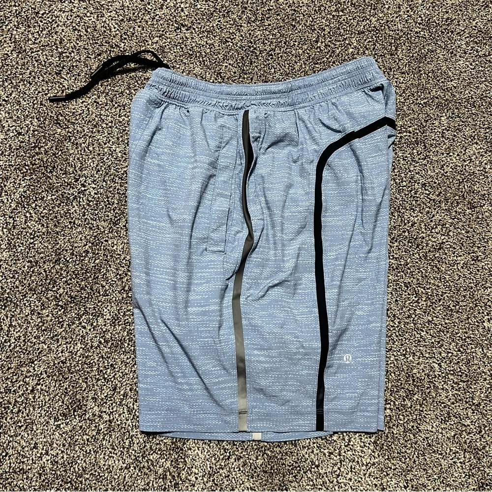Lulu Lemon Mens Medium Light Blue Athletic Shorts